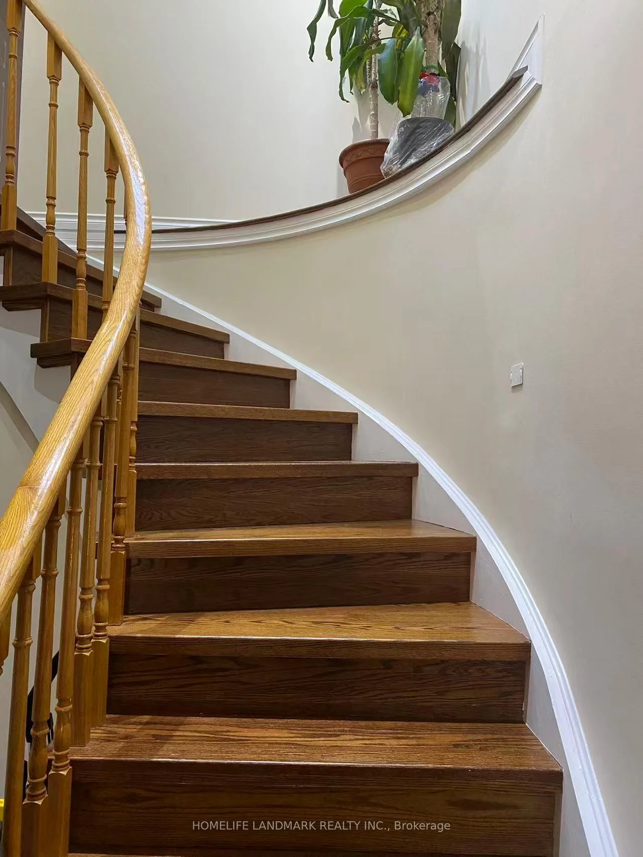 Photo 21 of 102 Chloe Crescent, Markham, Middlefield — HOMEH