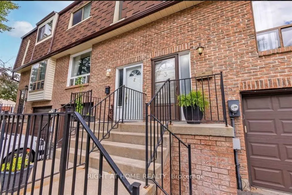Front of Unit 3, 350 Camelot Court