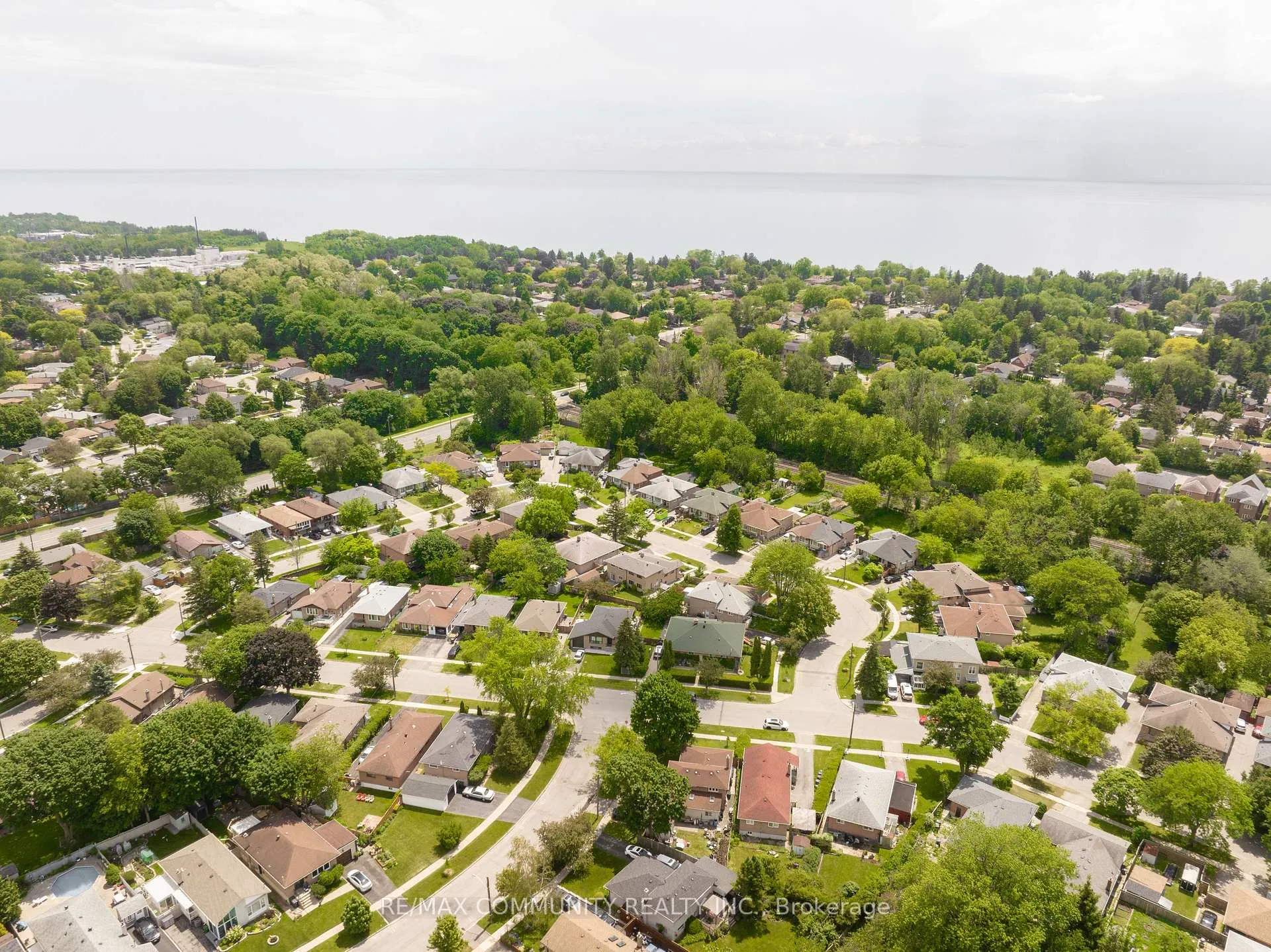 Photo 4 of 75A Kitchener Road, Scarborough, West Hill — HOMEH