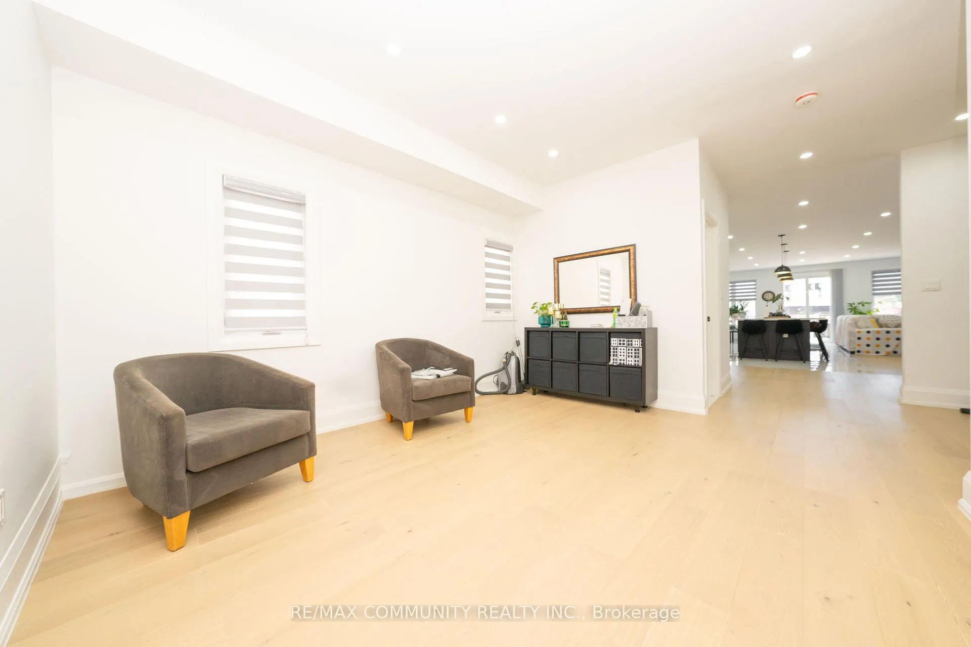 Photo 6 of 75A Kitchener Road, Scarborough, West Hill — HOMEH
