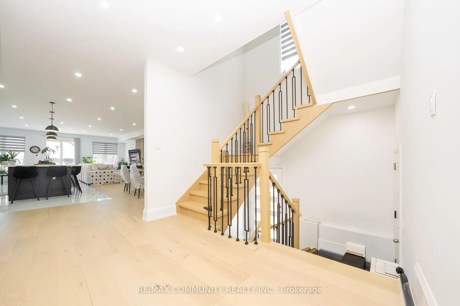Photo 7 of 75A Kitchener Road, Scarborough, West Hill — HOMEH