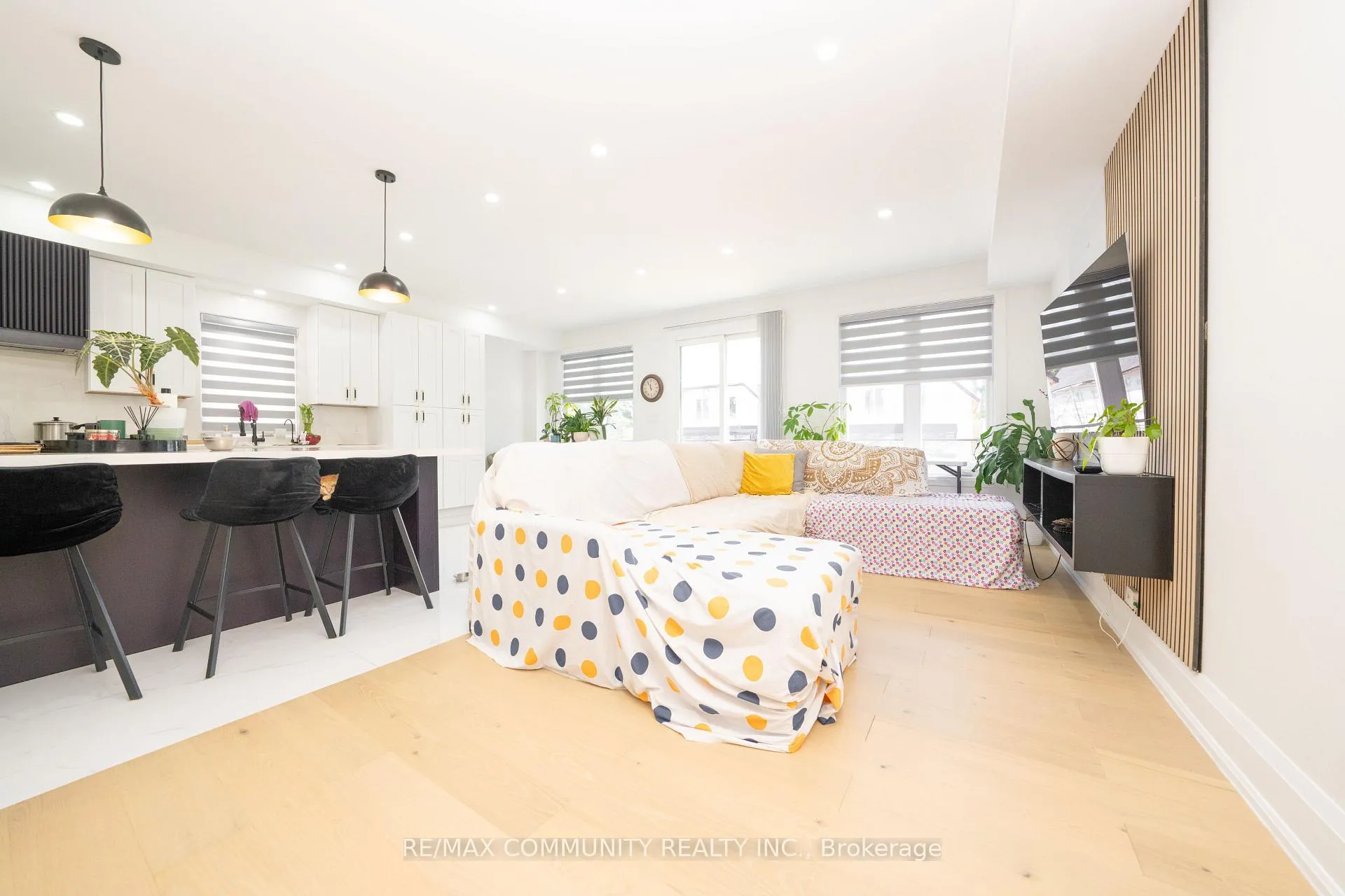 Photo 13 of 75A Kitchener Road, Scarborough, West Hill — HOMEH