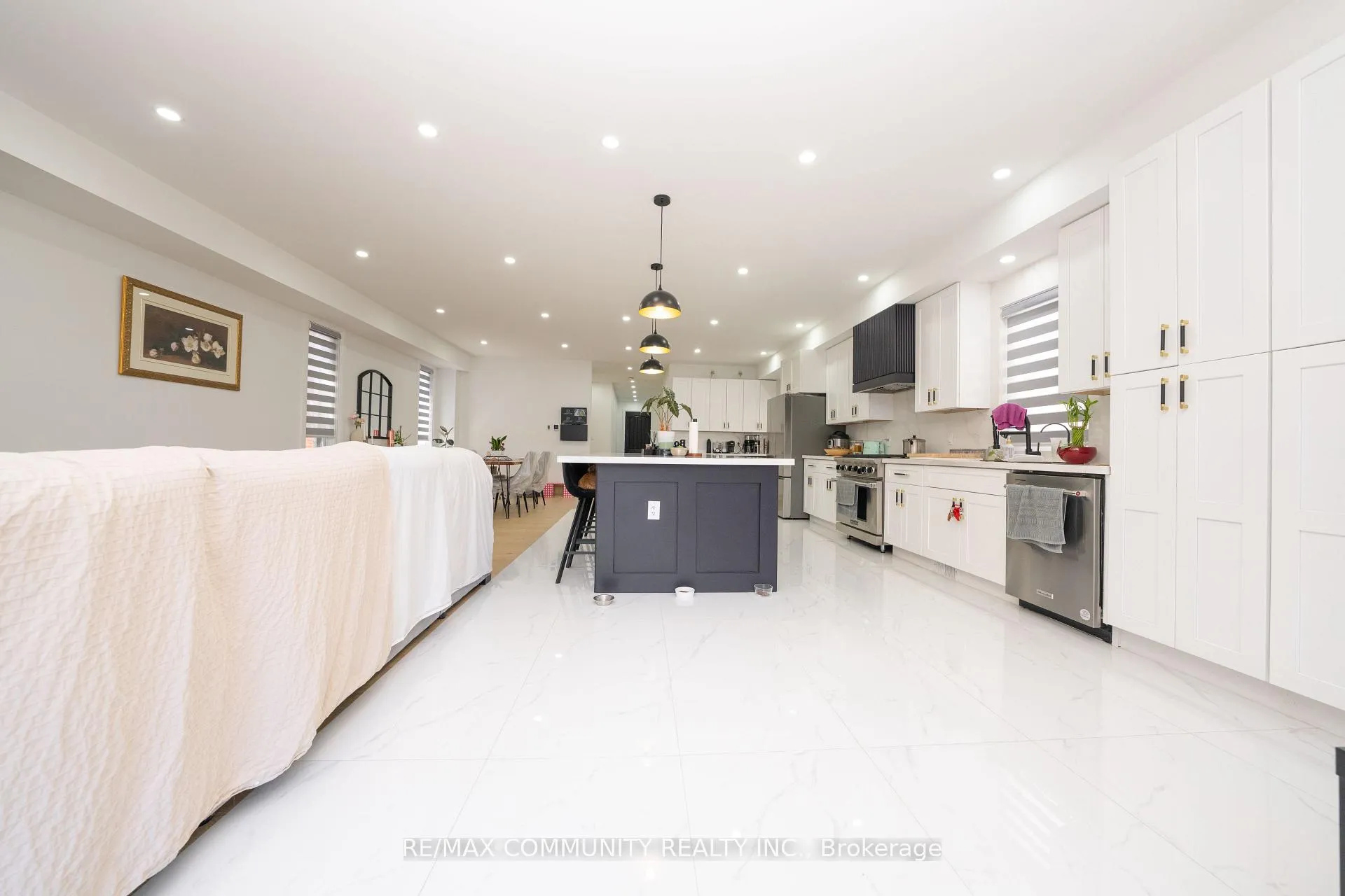 Photo 14 of 75A Kitchener Road, Scarborough, West Hill — HOMEH