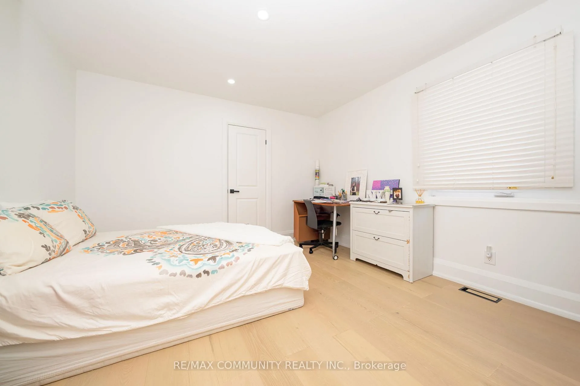 Photo 16 of 75A Kitchener Road, Scarborough, West Hill — HOMEH