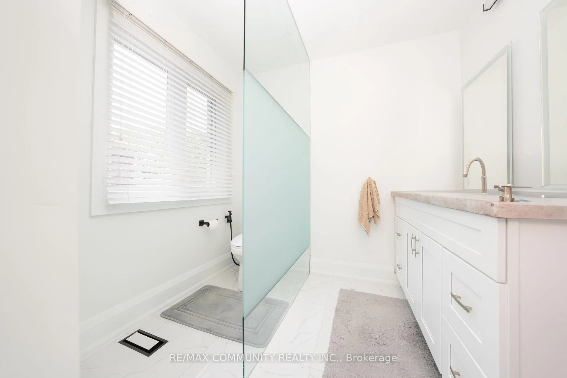 Photo 25 of 75A Kitchener Road, Scarborough, West Hill — HOMEH