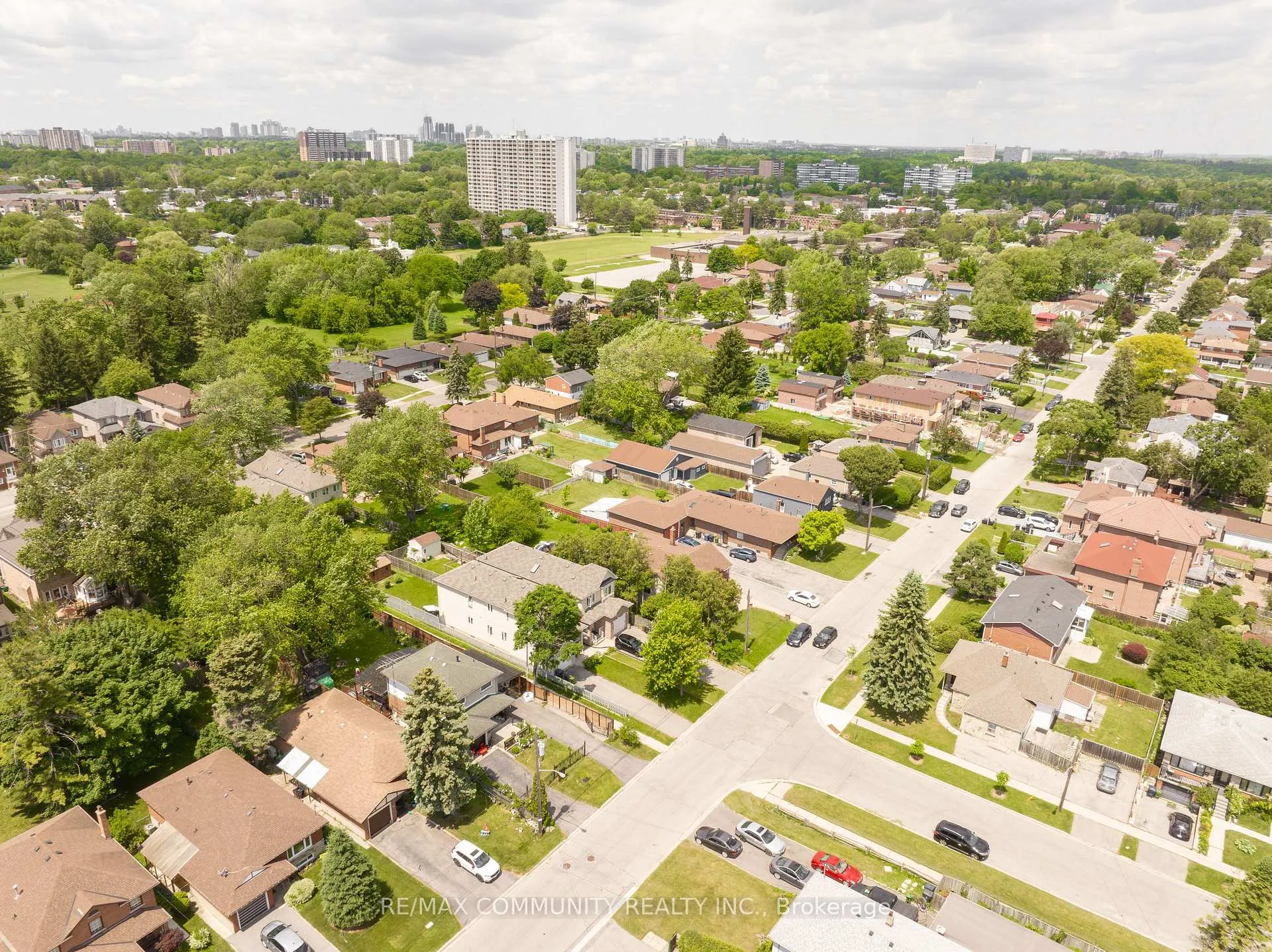 Photo 35 of 75A Kitchener Road, Scarborough, West Hill — HOMEH