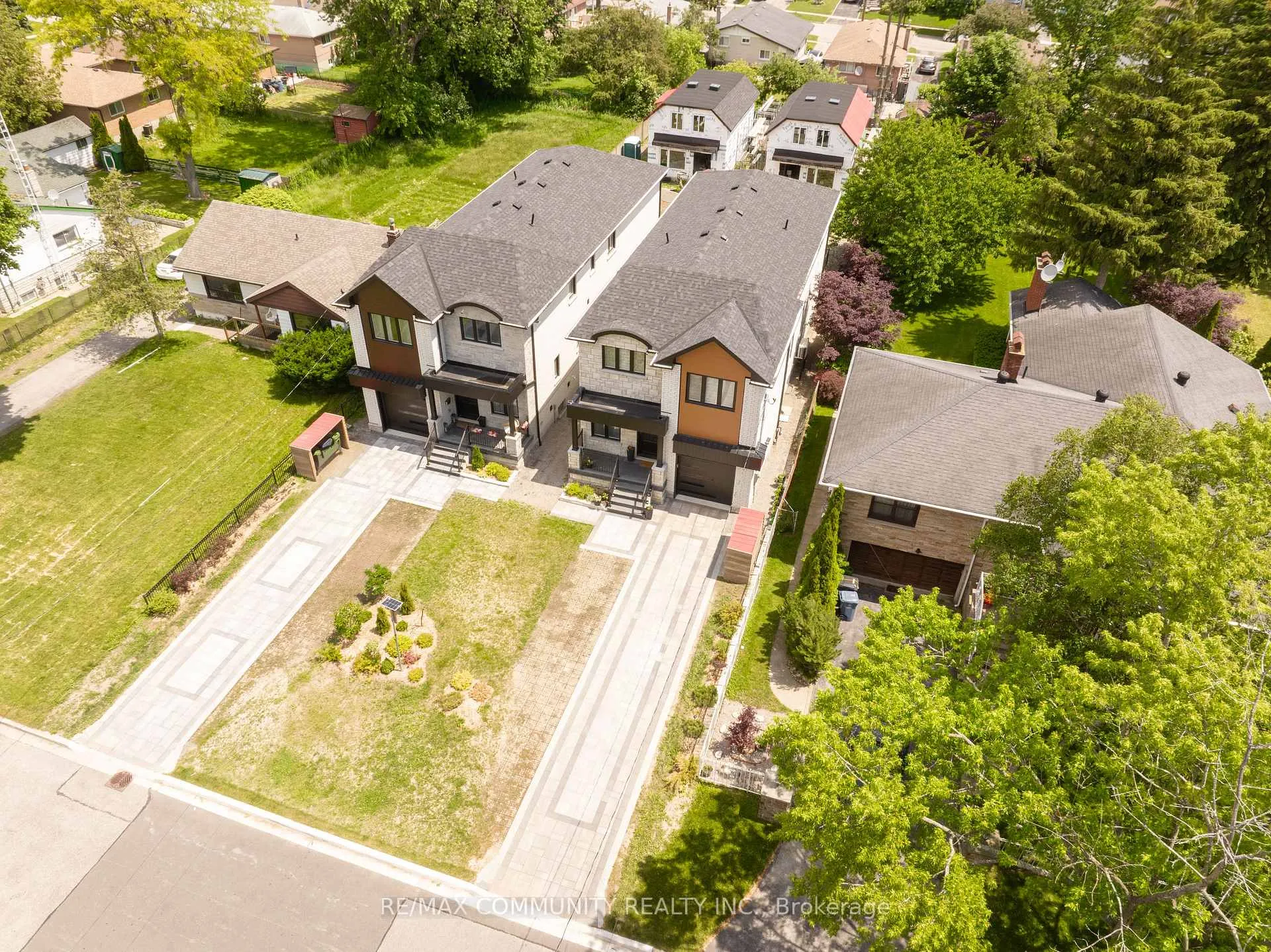 Photo 39 of 75A Kitchener Road, Scarborough, West Hill — HOMEH