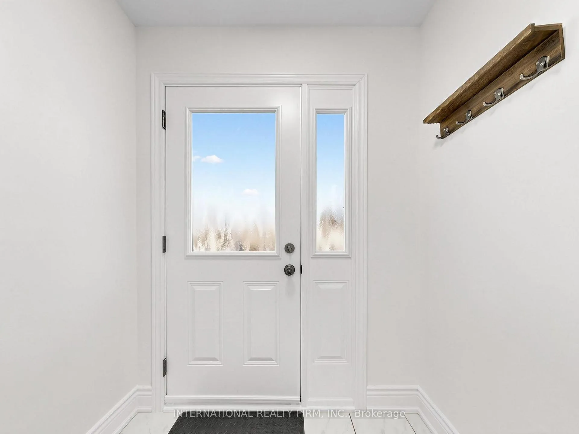 Photo 9 of 33 Danesbury Crescent, Brampton, Southgate — HOMEH
