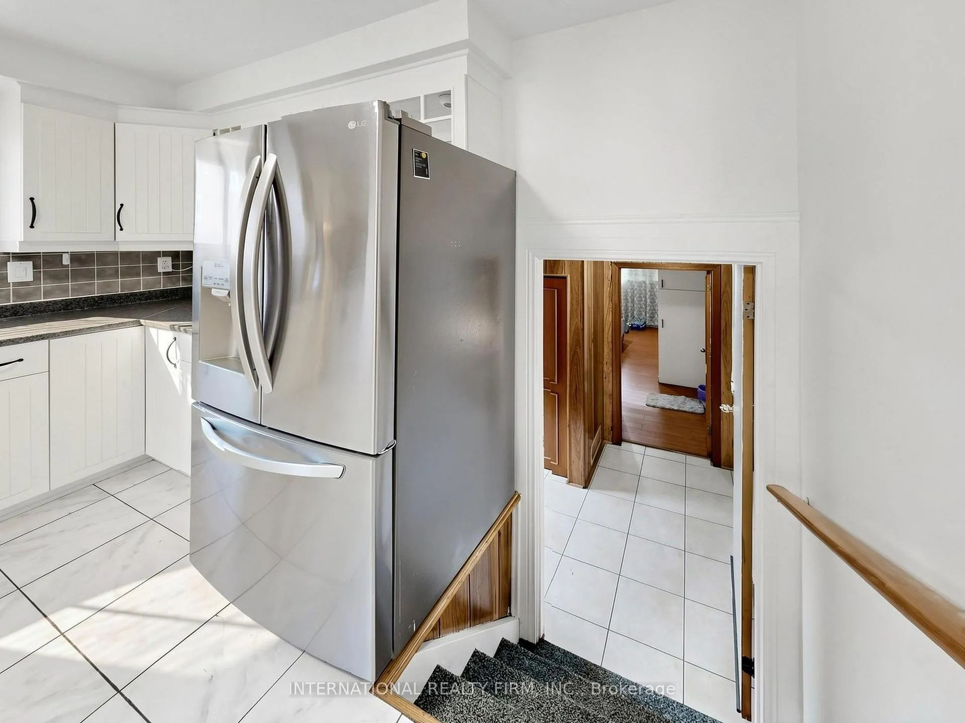 Photo 17 of 33 Danesbury Crescent, Brampton, Southgate — HOMEH