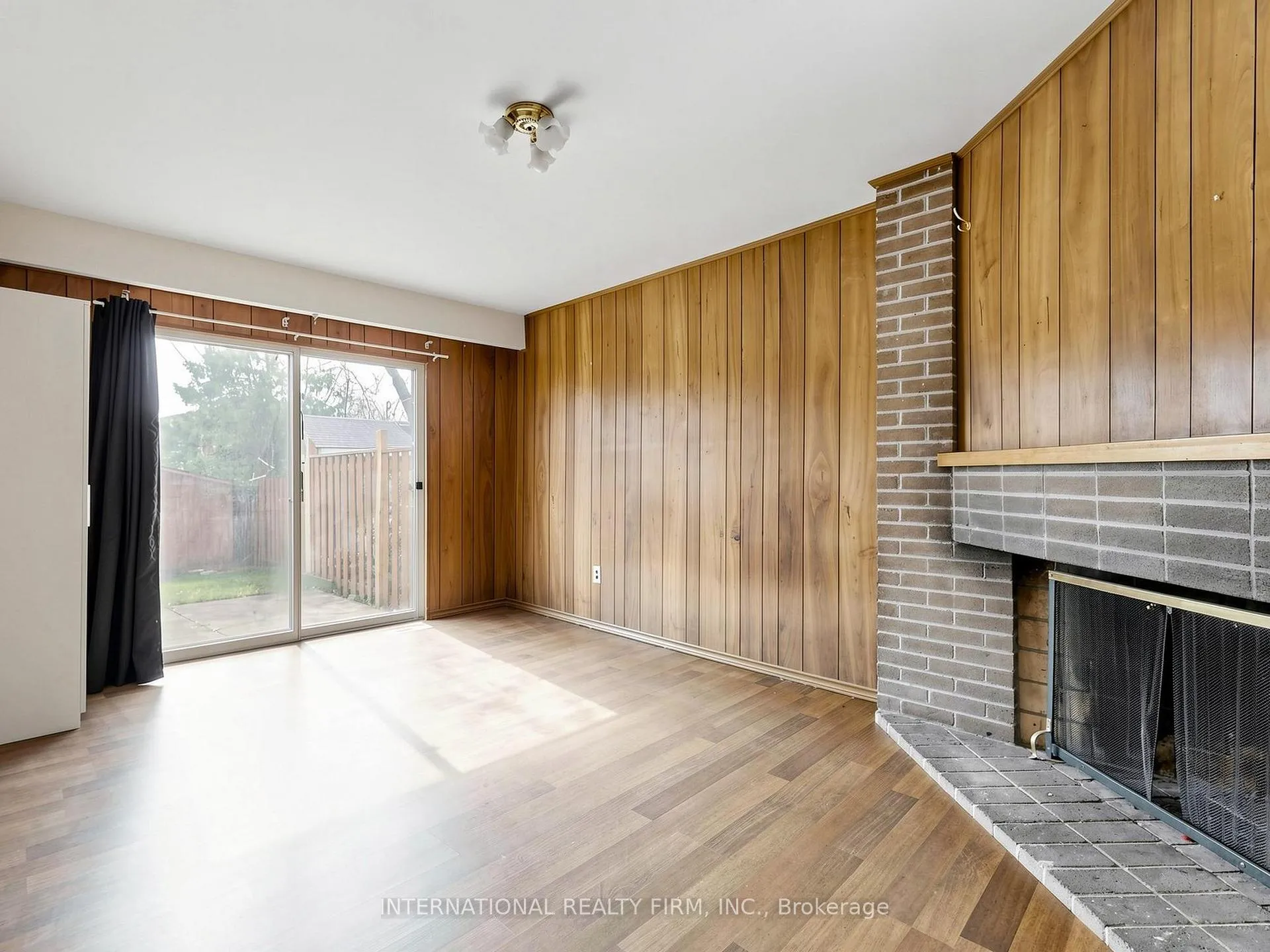 Photo 18 of 33 Danesbury Crescent, Brampton, Southgate — HOMEH
