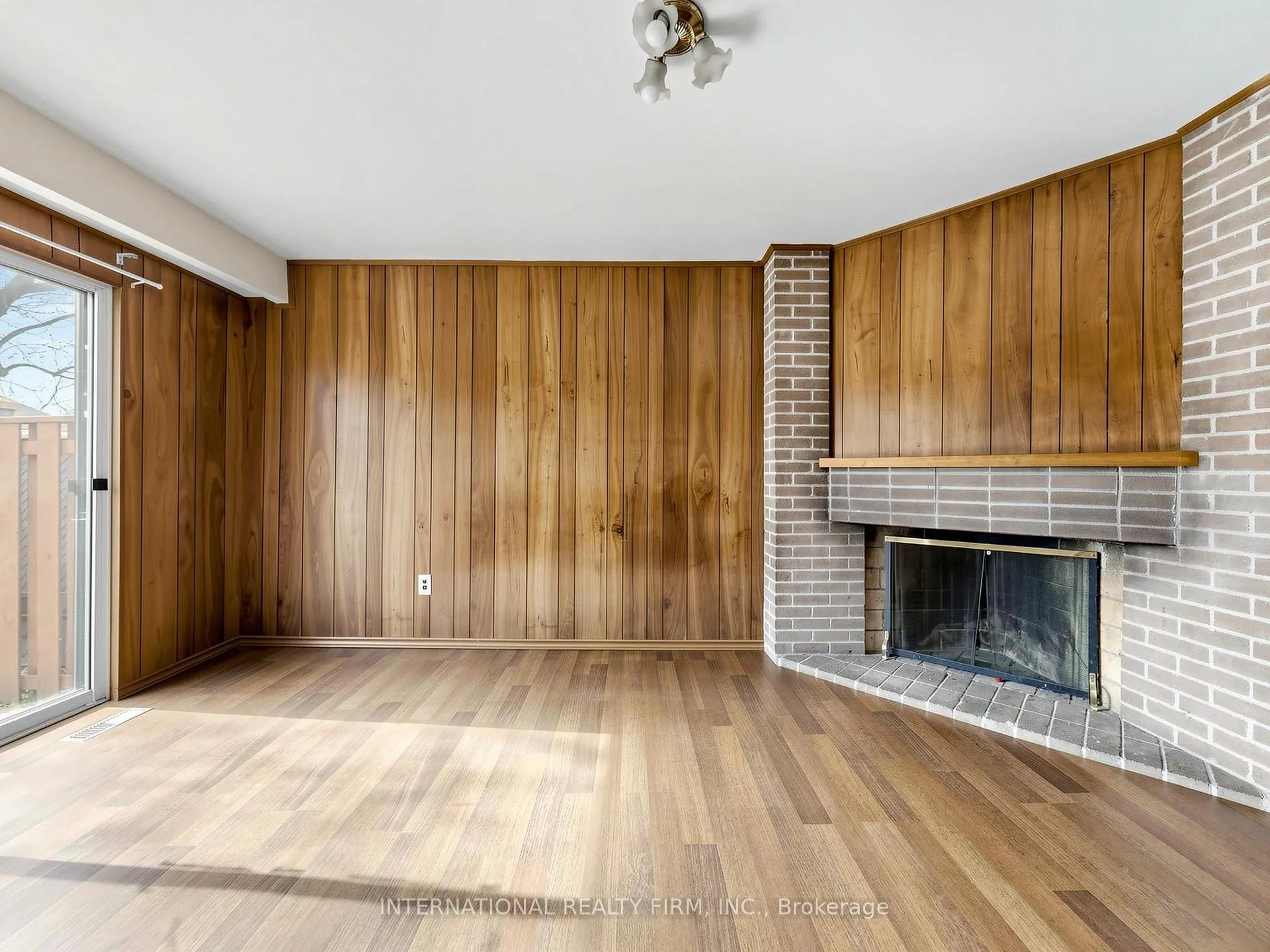 Photo 20 of 33 Danesbury Crescent, Brampton, Southgate — HOMEH