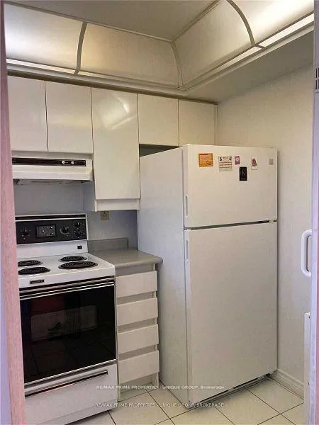 Photo 7 of Unit 512, 736 Bay Street, Toronto, Bay Street Corridor — HOMEH