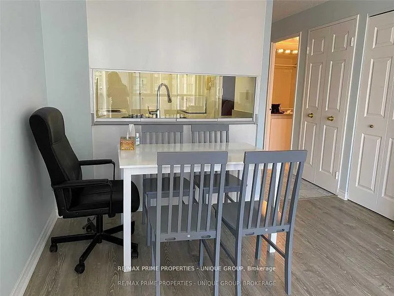 Photo 8 of Unit 512, 736 Bay Street, Toronto, Bay Street Corridor — HOMEH