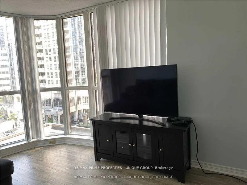 Photo 12 of Unit 512, 736 Bay Street, Toronto, Bay Street Corridor — HOMEH
