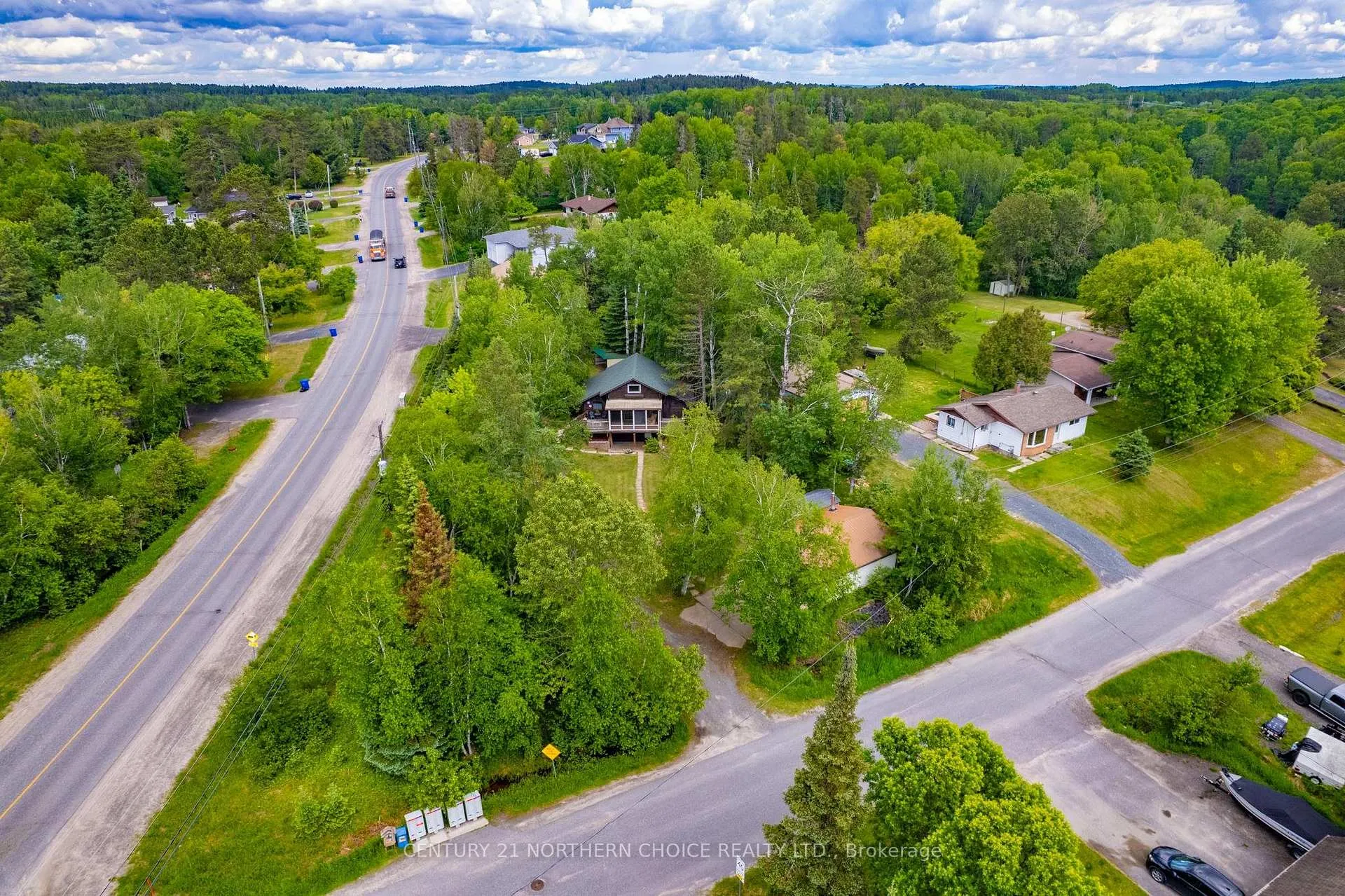 Photo 1 of 2 Donbrock Drive, Kenora, Donkirk Heights — HOMEH