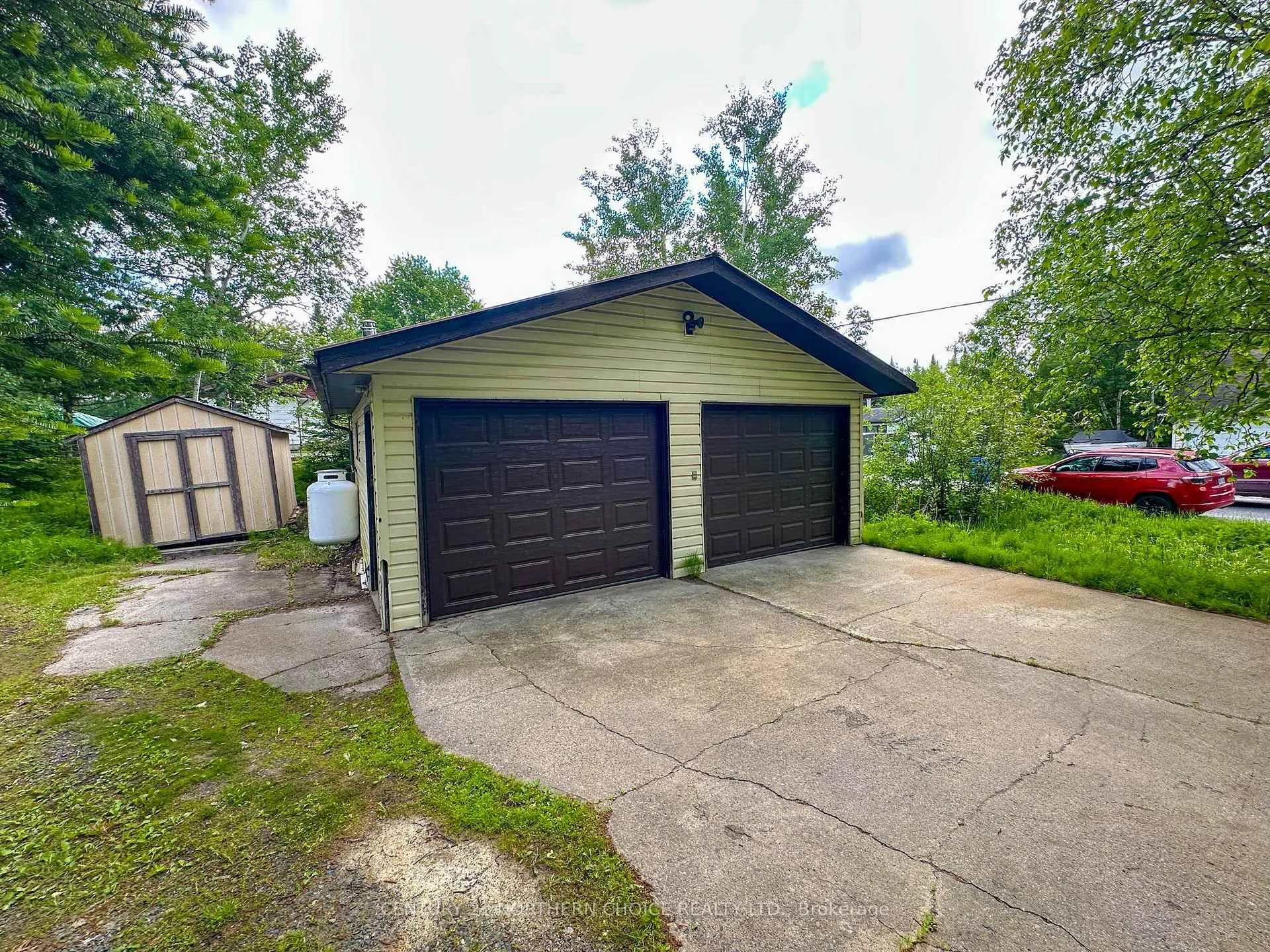 Photo 32 of 2 Donbrock Drive, Kenora, Donkirk Heights — HOMEH