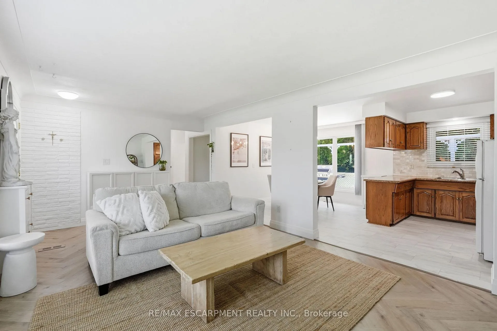 Photo 10 of 169 Seminole Road, Hamilton, Ancaster — HOMEH