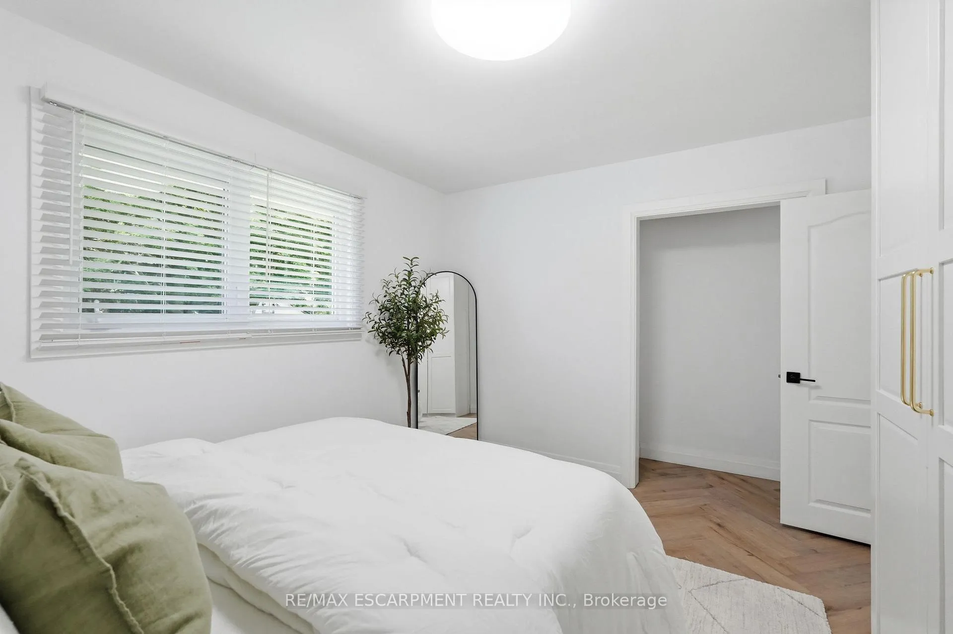 Photo 31 of 169 Seminole Road, Hamilton, Ancaster — HOMEH
