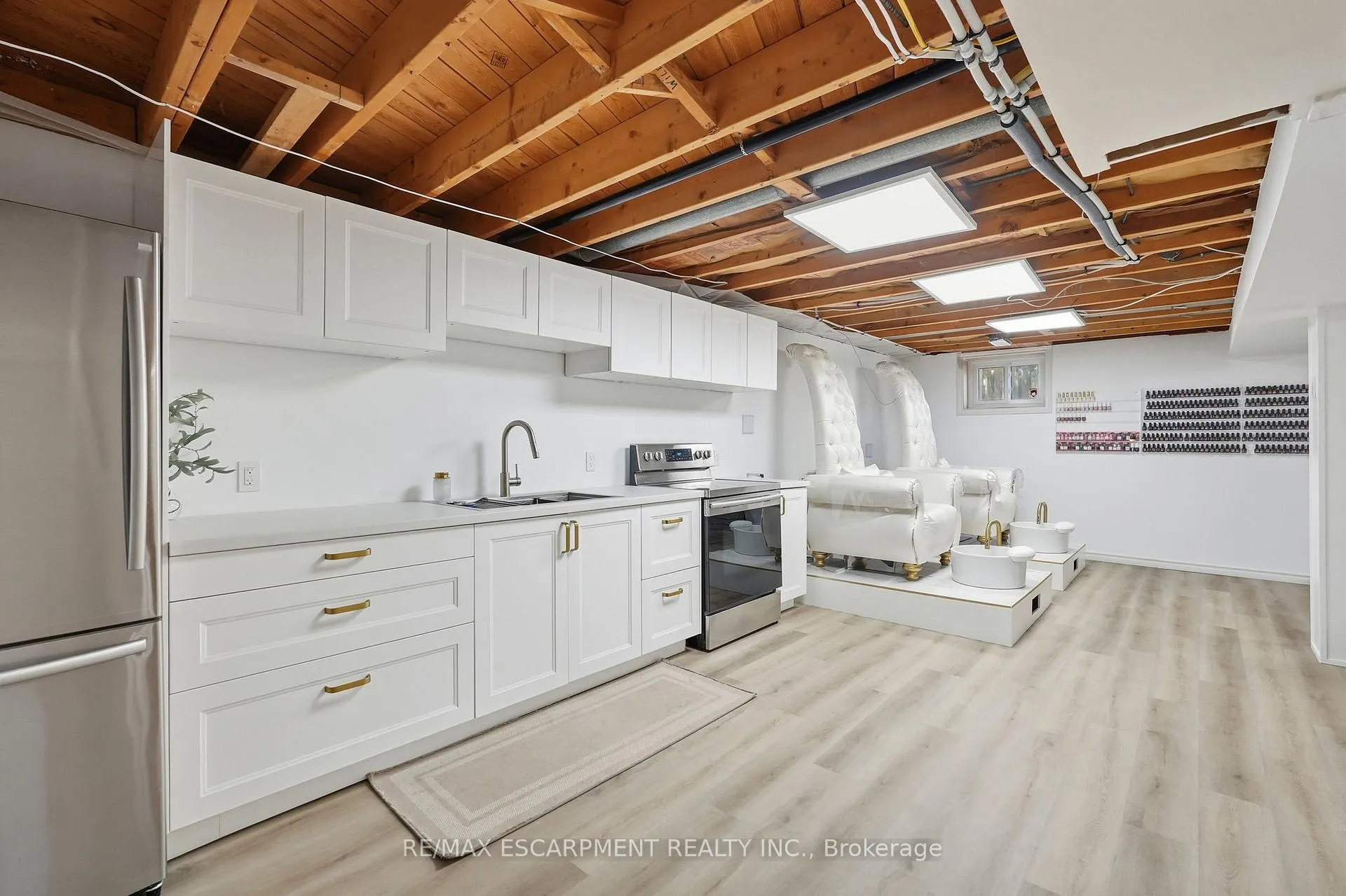 Photo 36 of 169 Seminole Road, Hamilton, Ancaster — HOMEH