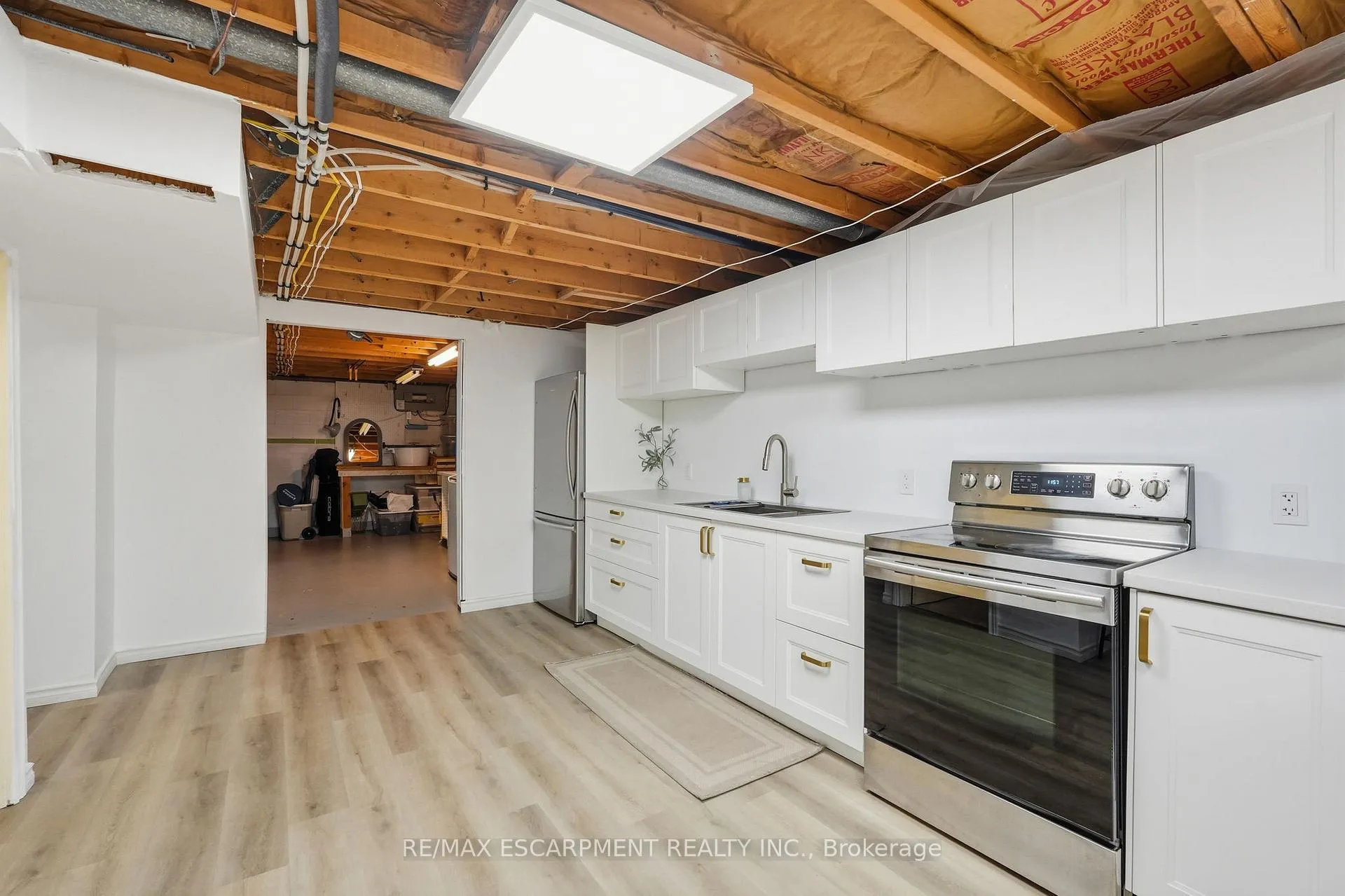Photo 37 of 169 Seminole Road, Hamilton, Ancaster — HOMEH