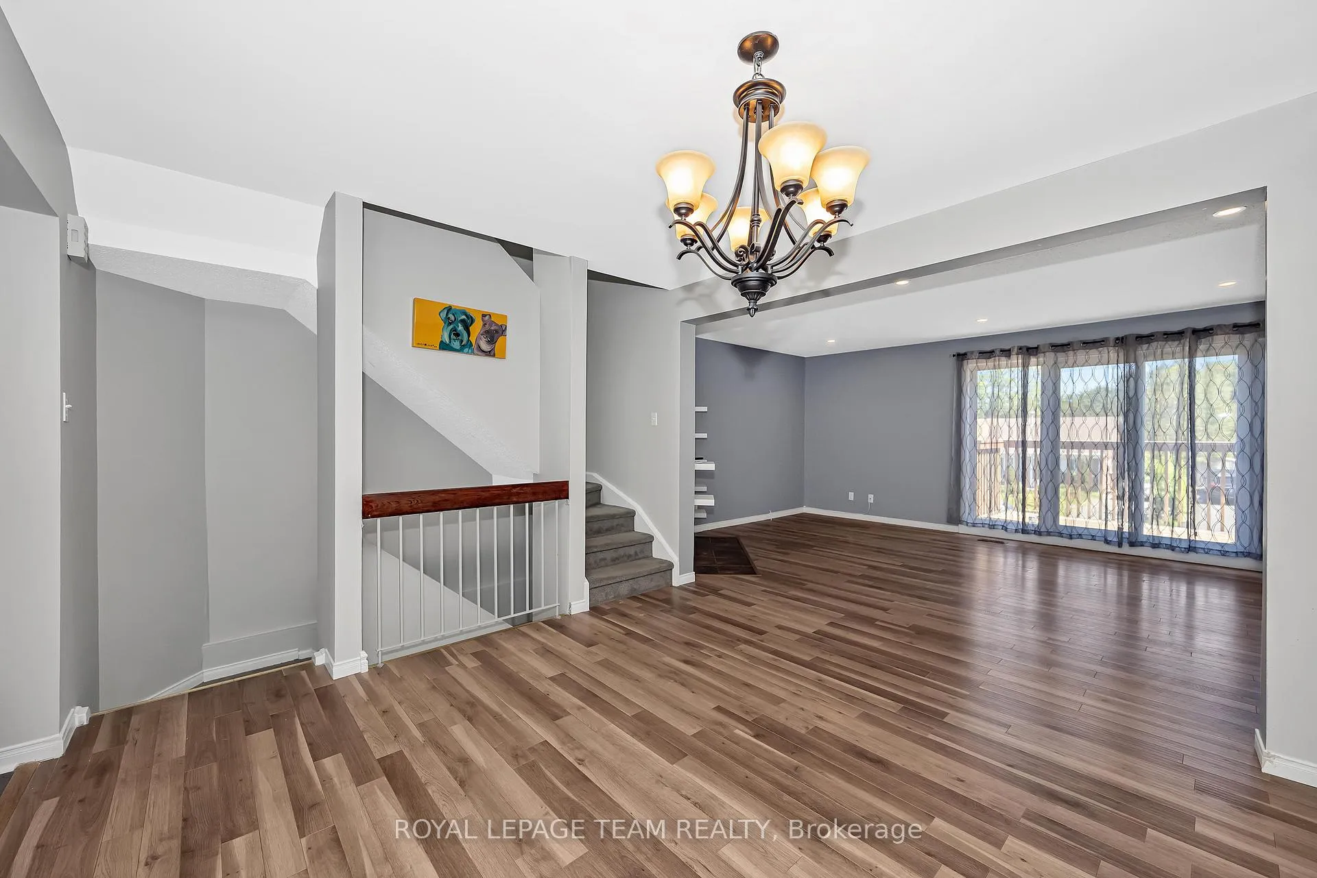 Photo 5 of Unit C, 276 Dalehurst Drive, Ottawa, Tanglewood — HOMEH