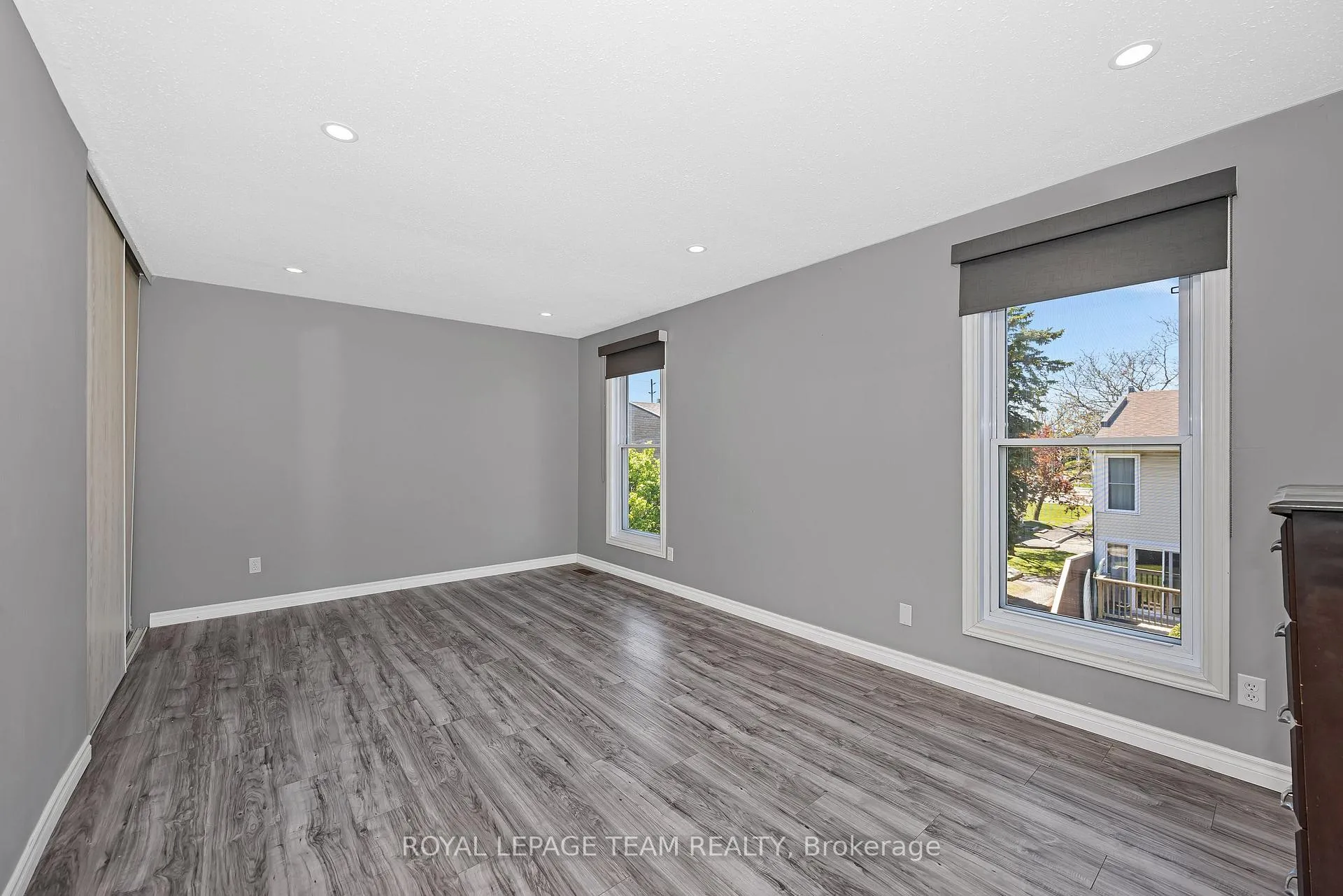 Photo 17 of Unit C, 276 Dalehurst Drive, Ottawa, Tanglewood — HOMEH