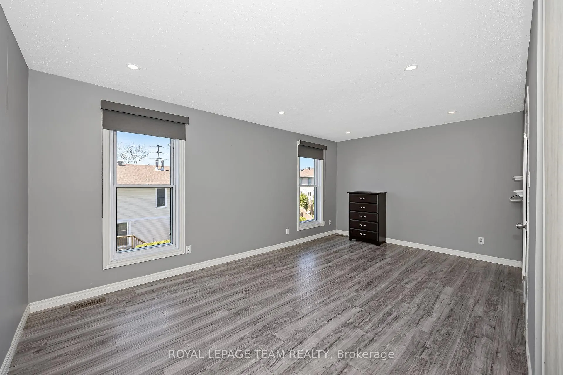 Photo 18 of Unit C, 276 Dalehurst Drive, Ottawa, Tanglewood — HOMEH