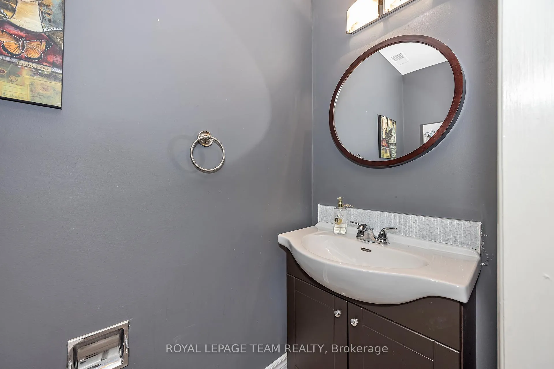 Photo 29 of Unit C, 276 Dalehurst Drive, Ottawa, Tanglewood — HOMEH