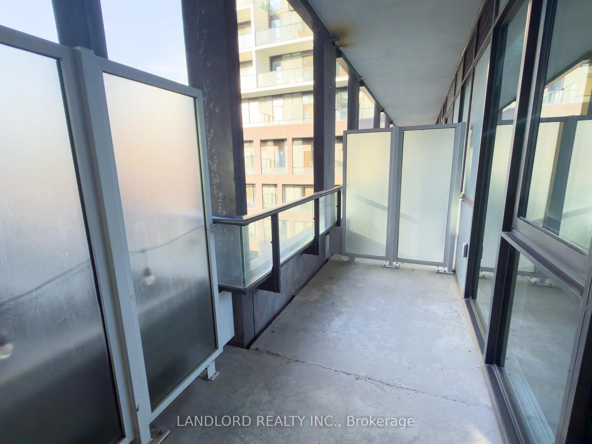 Photo 9 of Unit 501, 9 Tecumseth Street, Toronto, Niagara — HOMEH