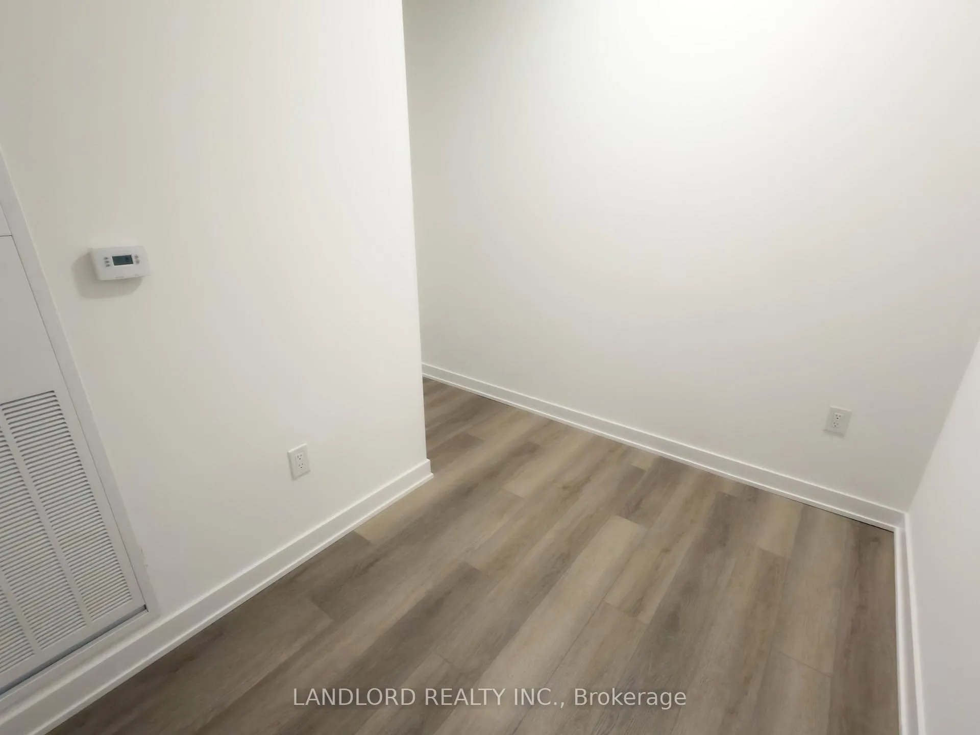Photo 21 of Unit 501, 9 Tecumseth Street, Toronto, Niagara — HOMEH