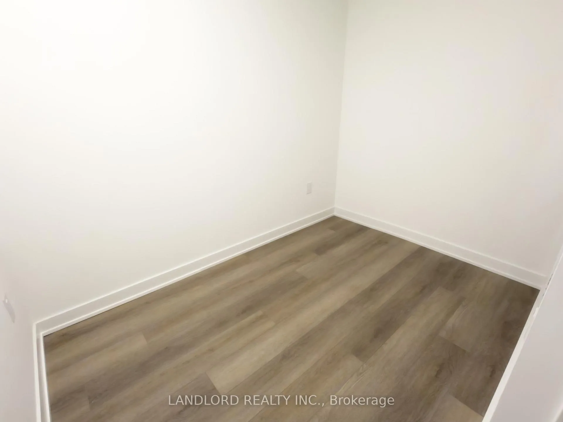 Photo 22 of Unit 501, 9 Tecumseth Street, Toronto, Niagara — HOMEH