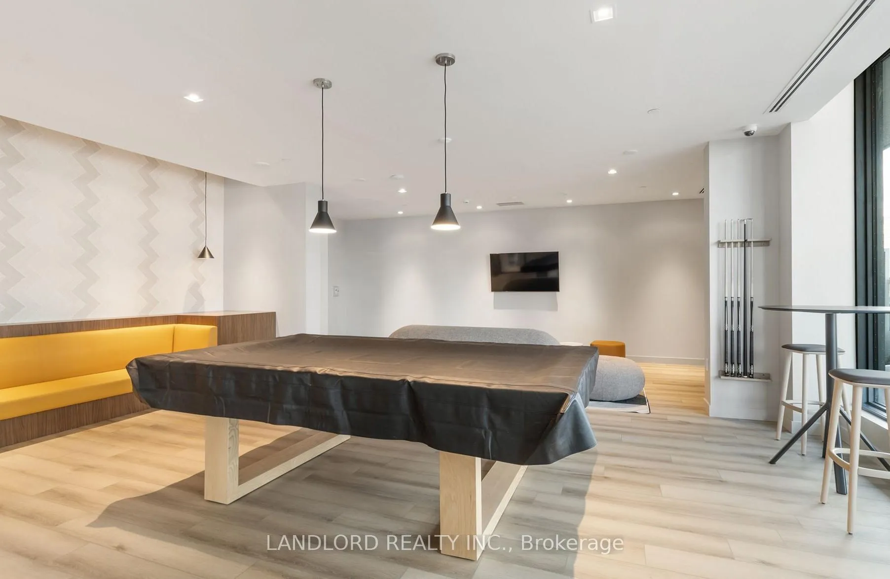 Photo 32 of Unit 501, 9 Tecumseth Street, Toronto, Niagara — HOMEH