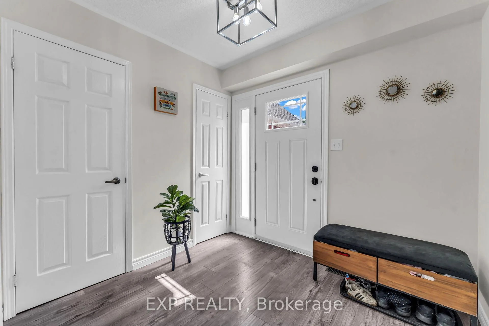 Photo 4 of 5187 Mulberry Drive, Lincoln, Beamsville — HOMEH