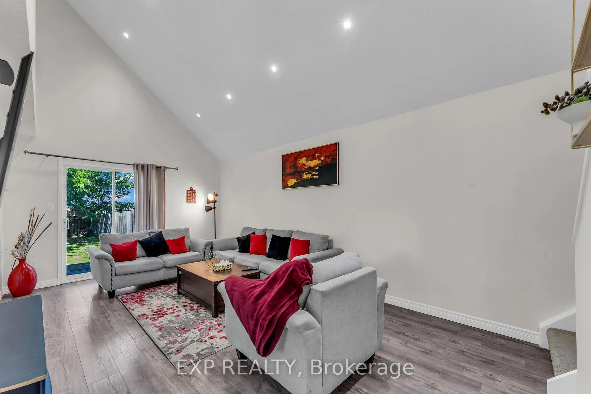 Photo 5 of 5187 Mulberry Drive, Lincoln, Beamsville — HOMEH