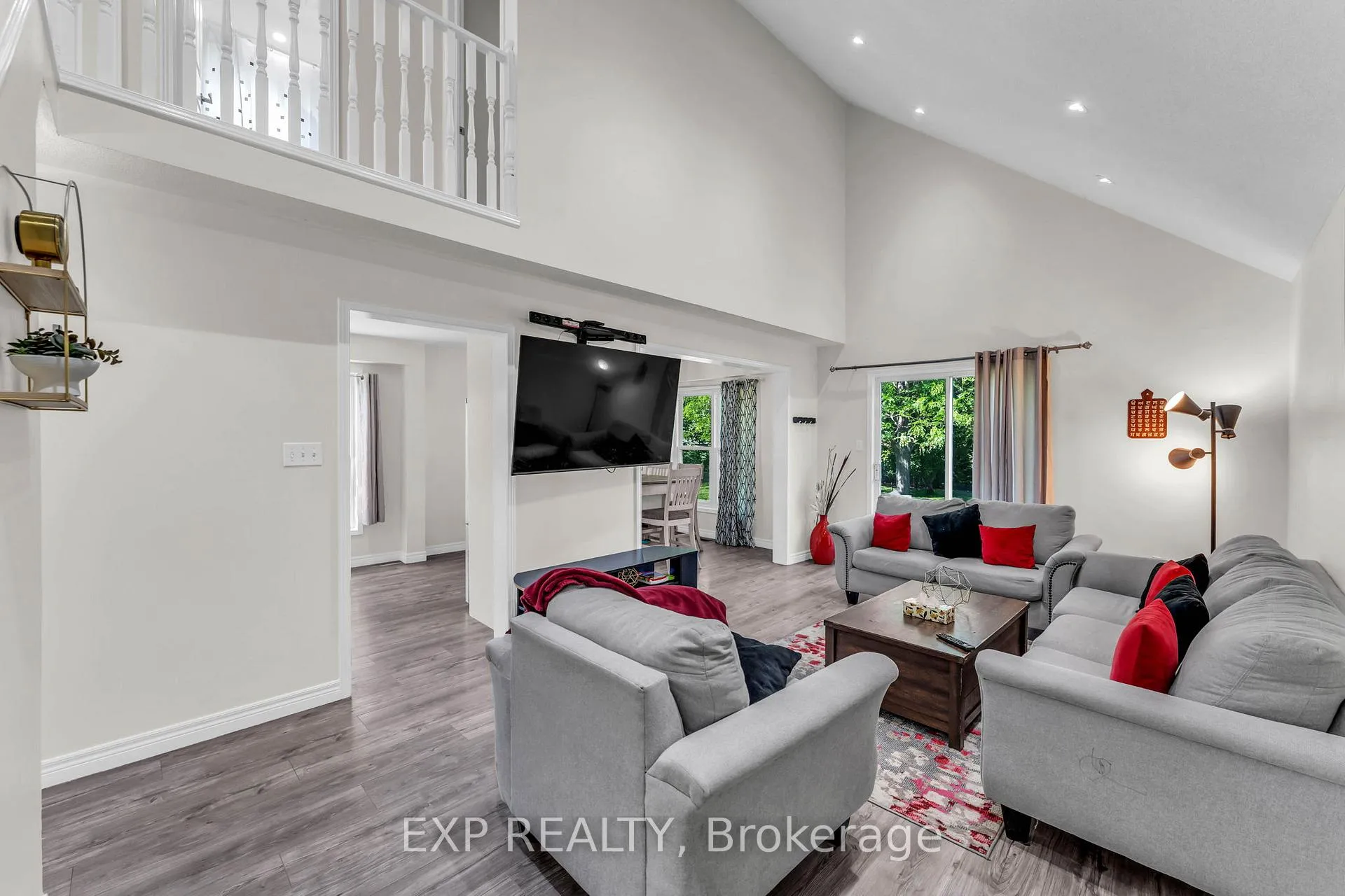 Photo 7 of 5187 Mulberry Drive, Lincoln, Beamsville — HOMEH
