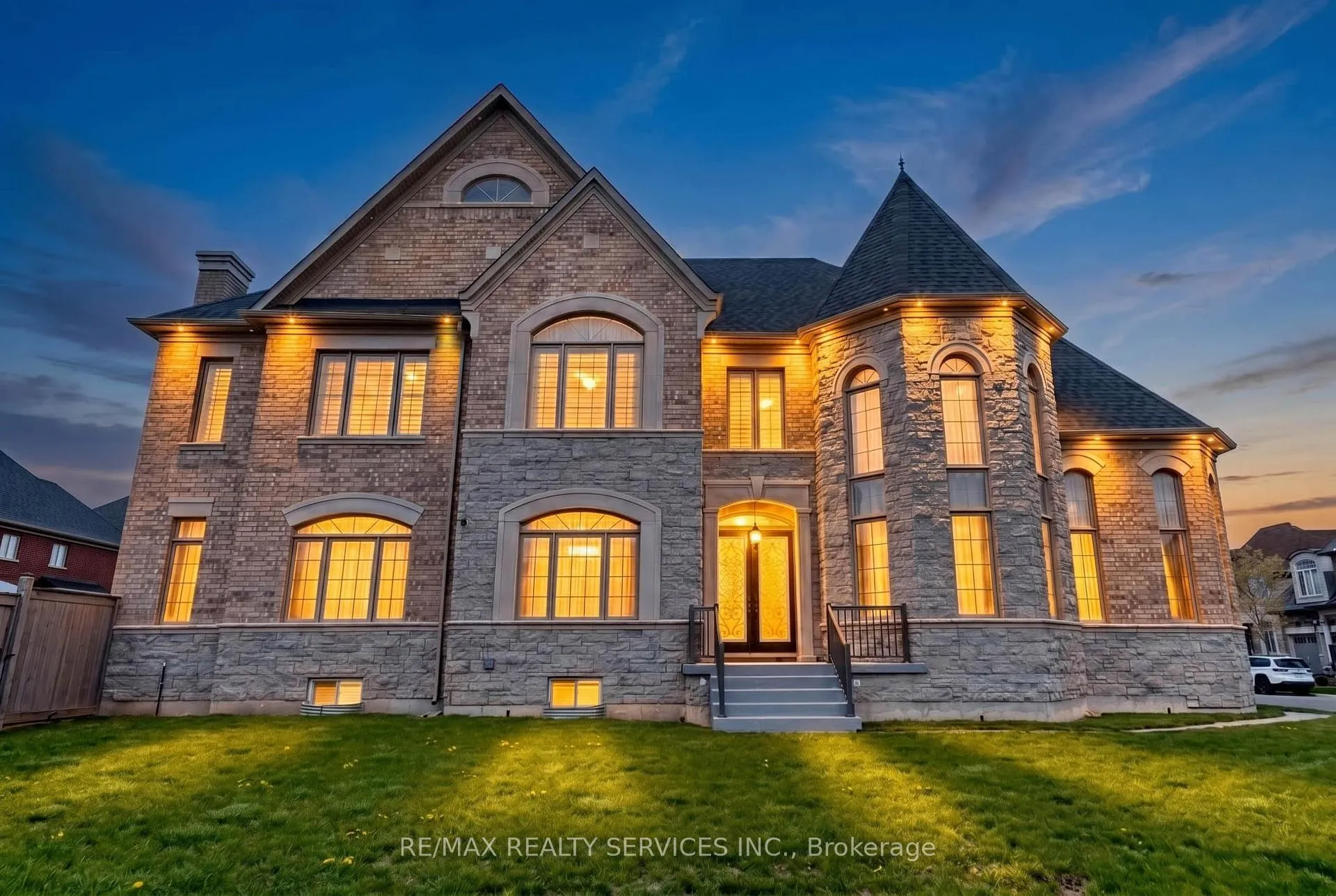 Photo 1 of 28 Pendergast Court, Brampton, Toronto Gore Rural Estate — HOMEH