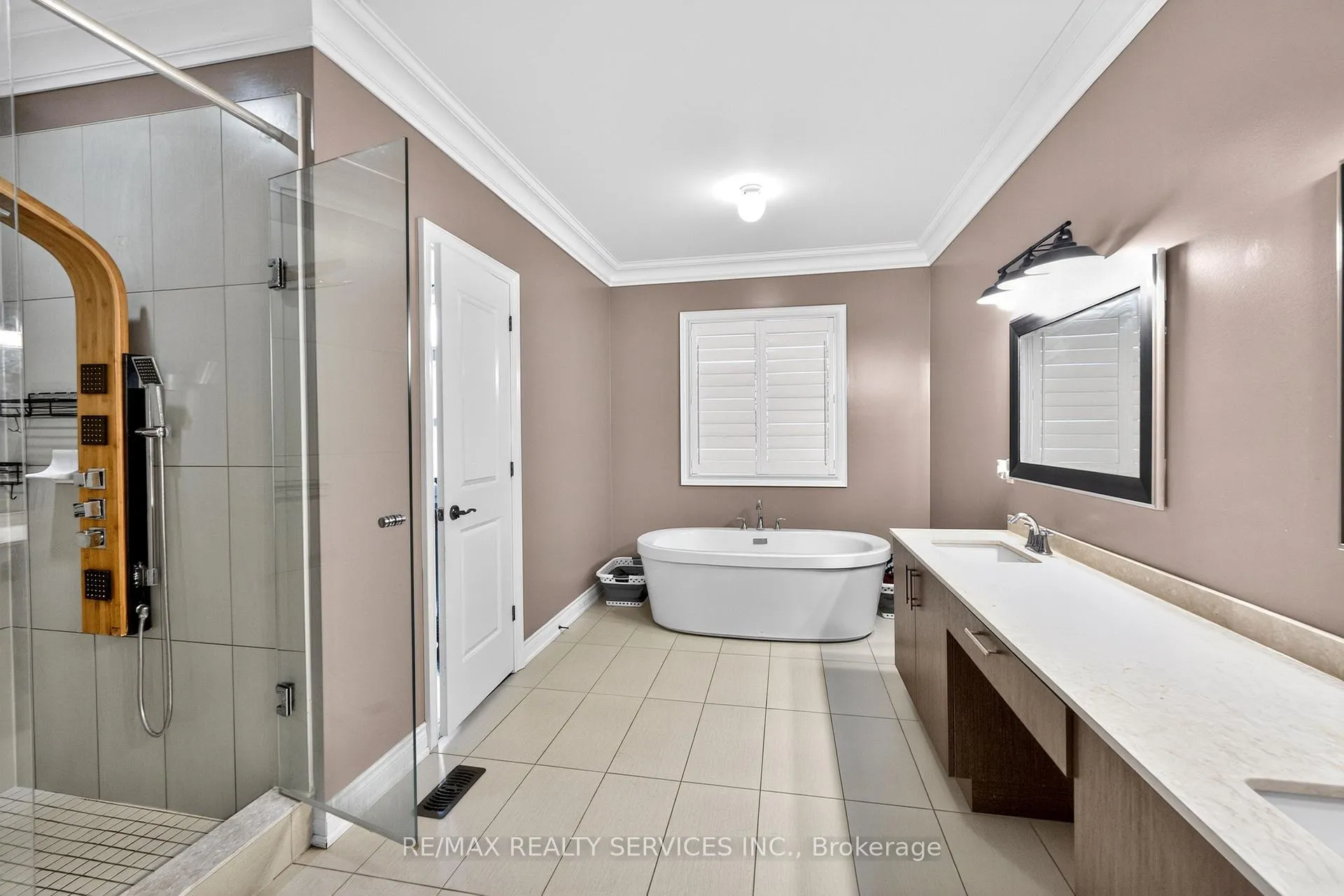 Photo 26 of 28 Pendergast Court, Brampton, Toronto Gore Rural Estate — HOMEH