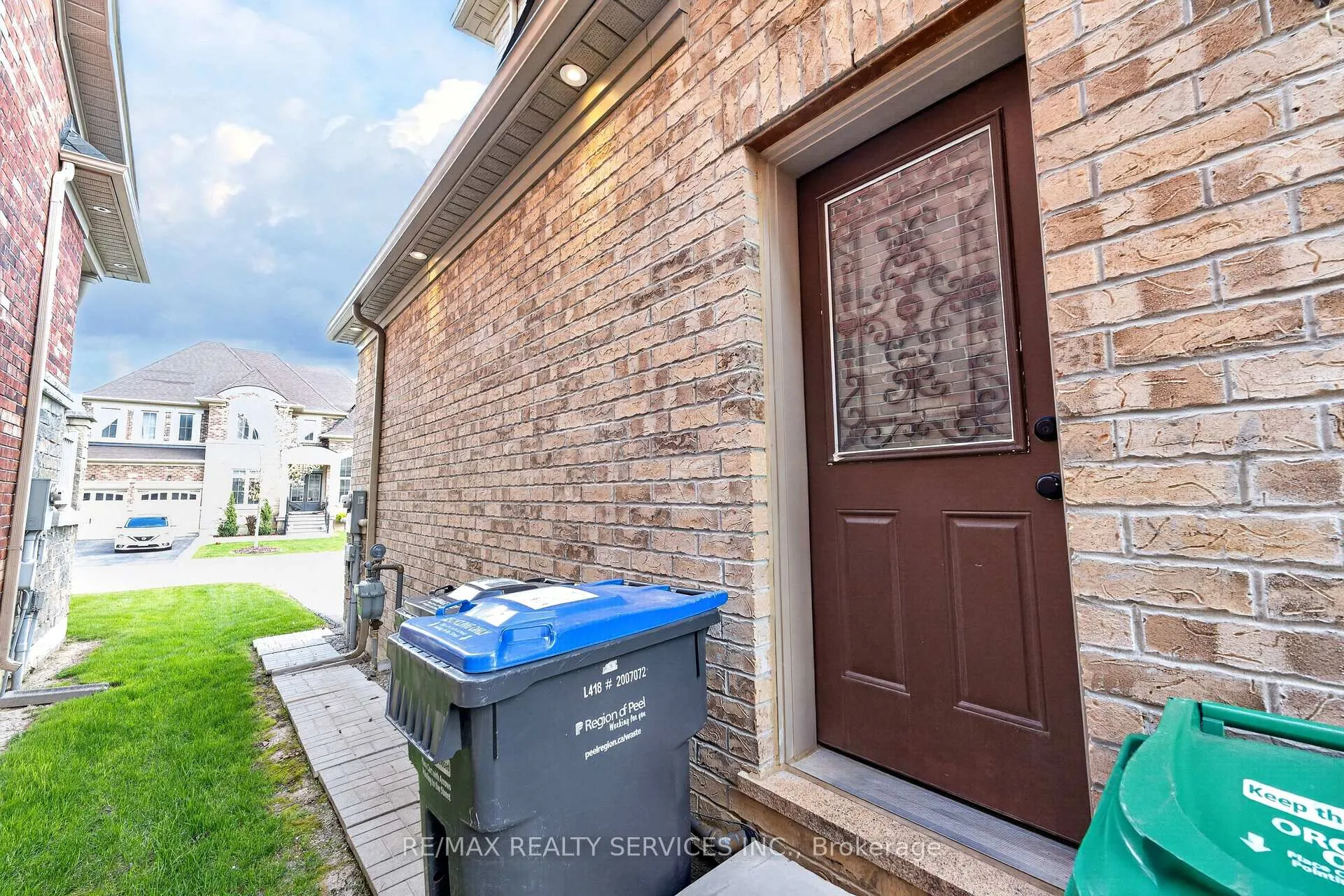 Photo 35 of 28 Pendergast Court, Brampton, Toronto Gore Rural Estate — HOMEH