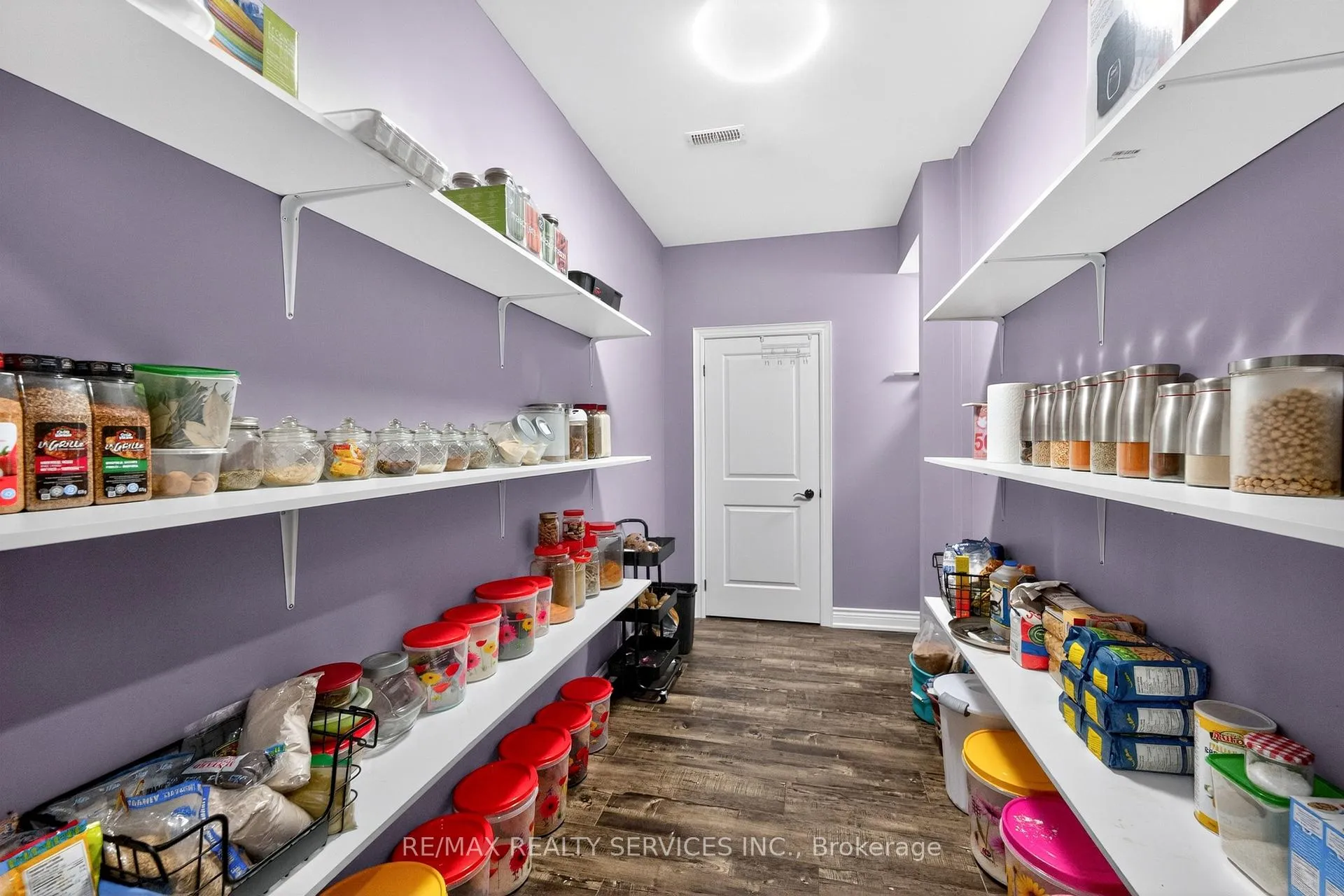 Photo 47 of 28 Pendergast Court, Brampton, Toronto Gore Rural Estate — HOMEH