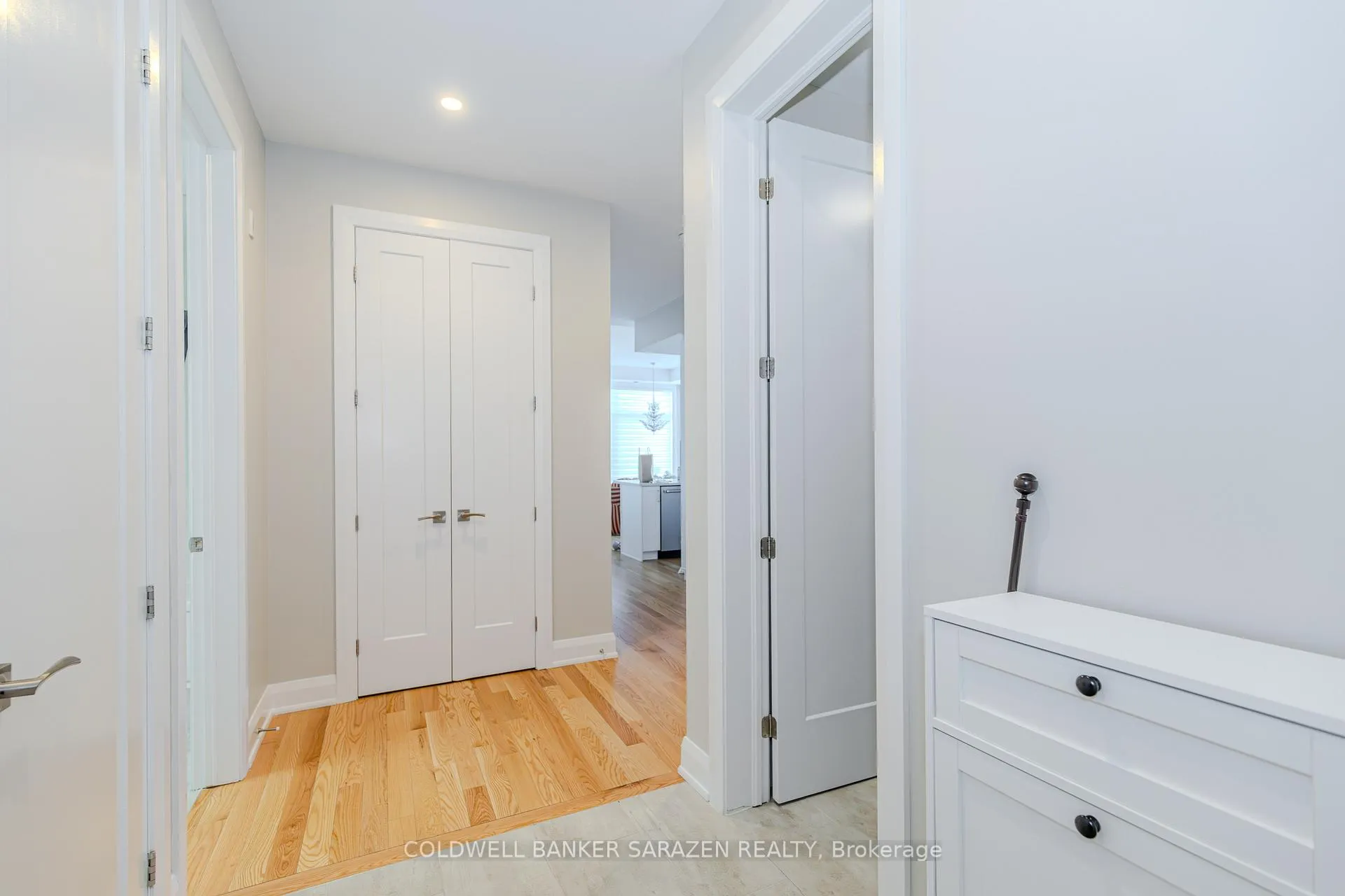 Photo 10 of Unit 201, 110 Cortile Private, Ottawa, Riverside South/Gloucester Glen — HOMEH