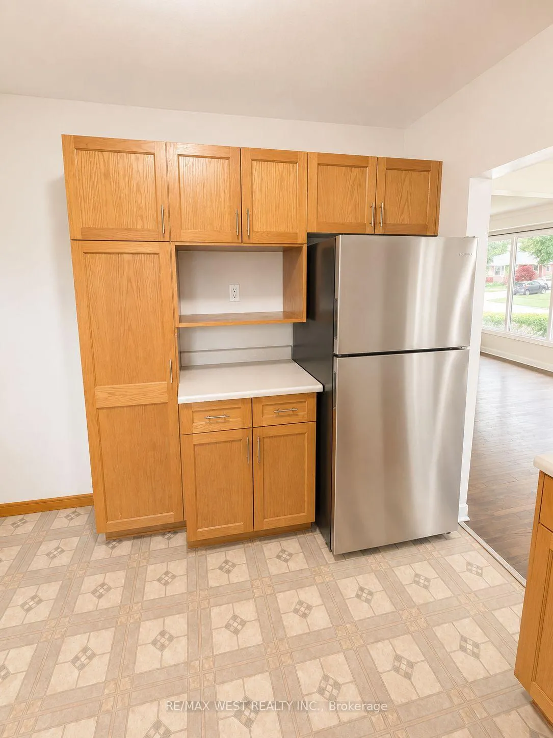 Photo 10 of Unit Main Floor, 120 Bell Drive, Whitby, Lynde Creek — HOMEH