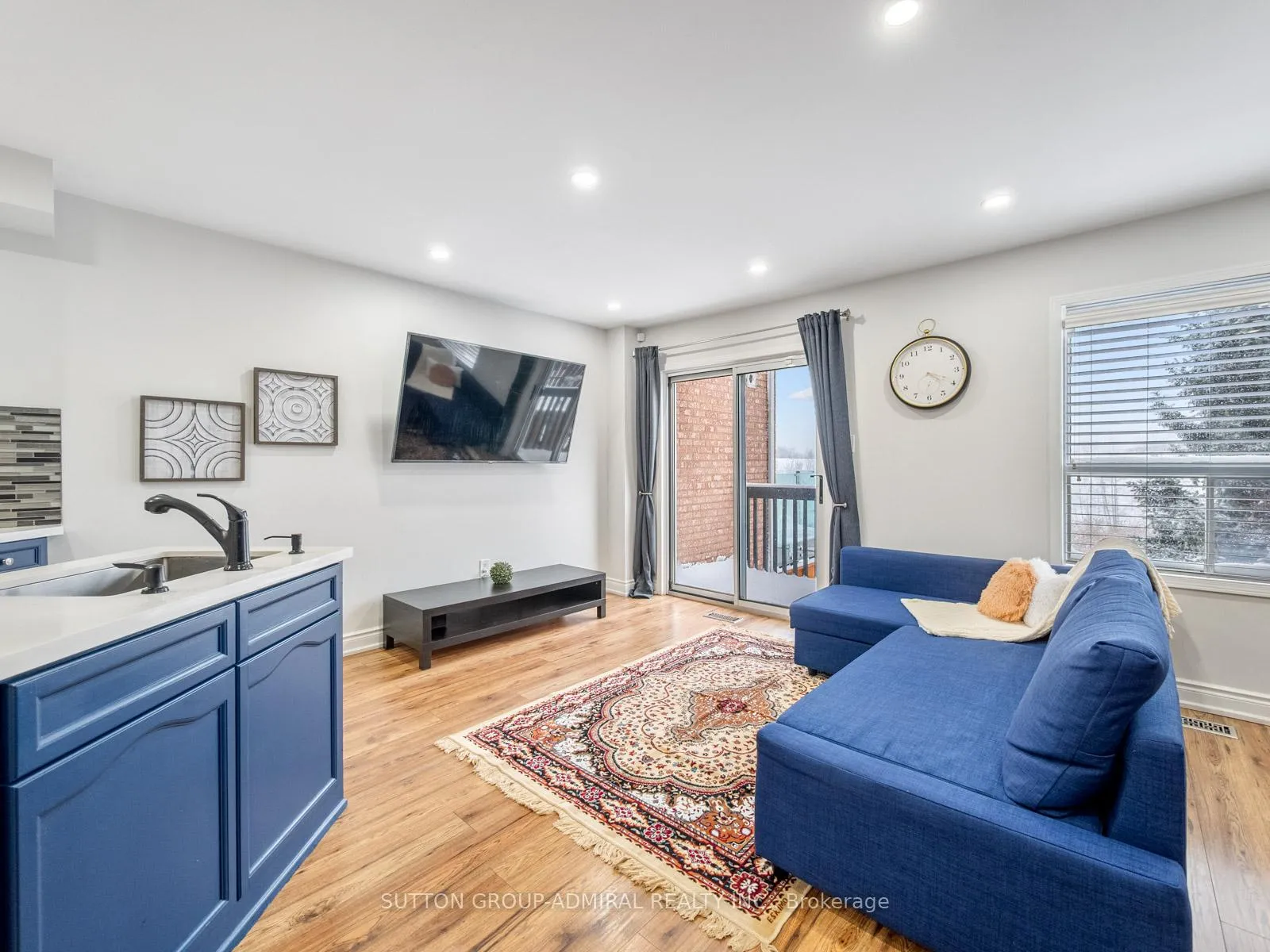 Photo 8 of 81 Parktree Drive, Vaughan, Maple — HOMEH