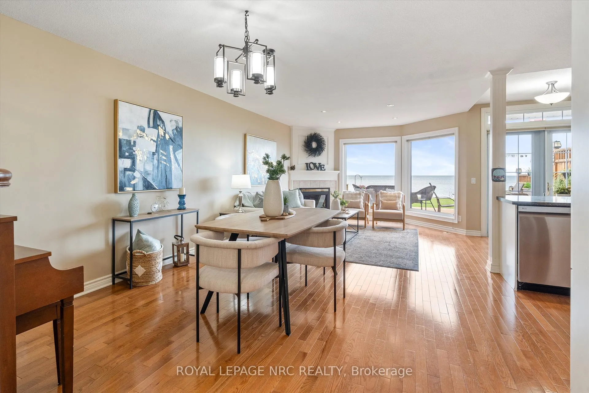 Photo 4 of Unit 50, 11 Lakeside Drive, St. Catharines, Port Weller — HOMEH