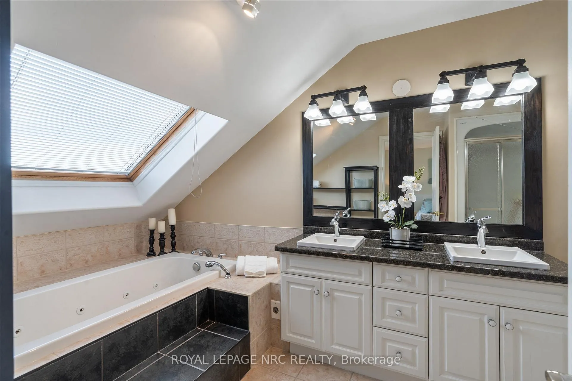Photo 28 of Unit 50, 11 Lakeside Drive, St. Catharines, Port Weller — HOMEH