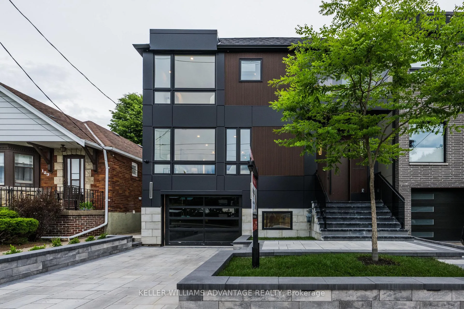 Photo 1 of 121 Durant Avenue, Toronto, East York — HOMEH