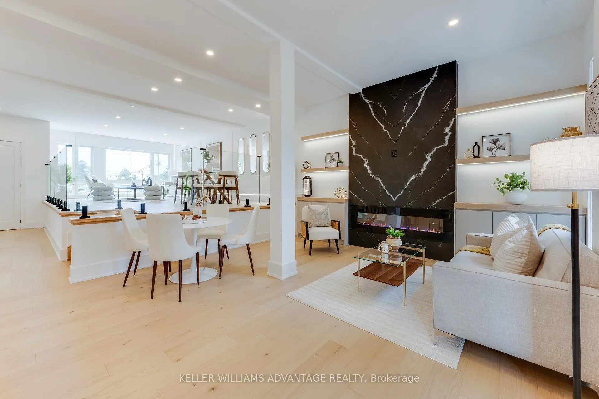 Photo 12 of 121 Durant Avenue, Toronto, East York — HOMEH