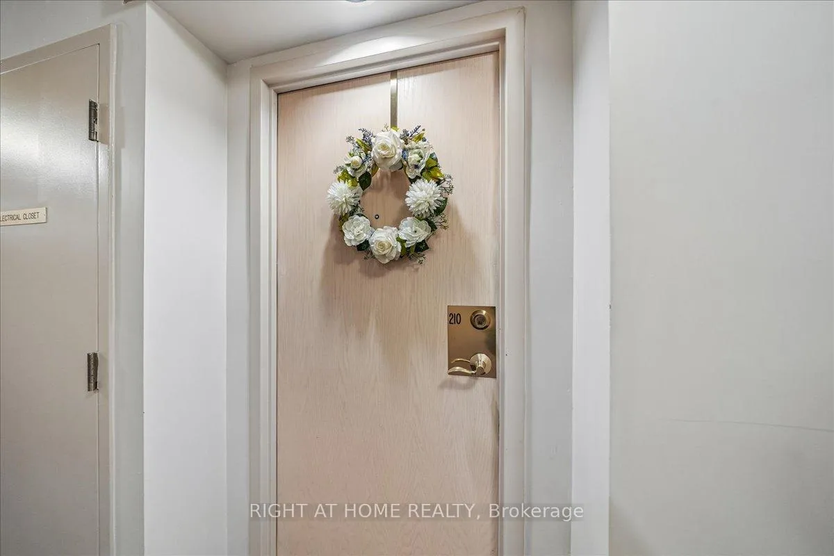 Photo 2 of Unit 210, 400 Webb Drive, Mississauga, City Centre — HOMEH