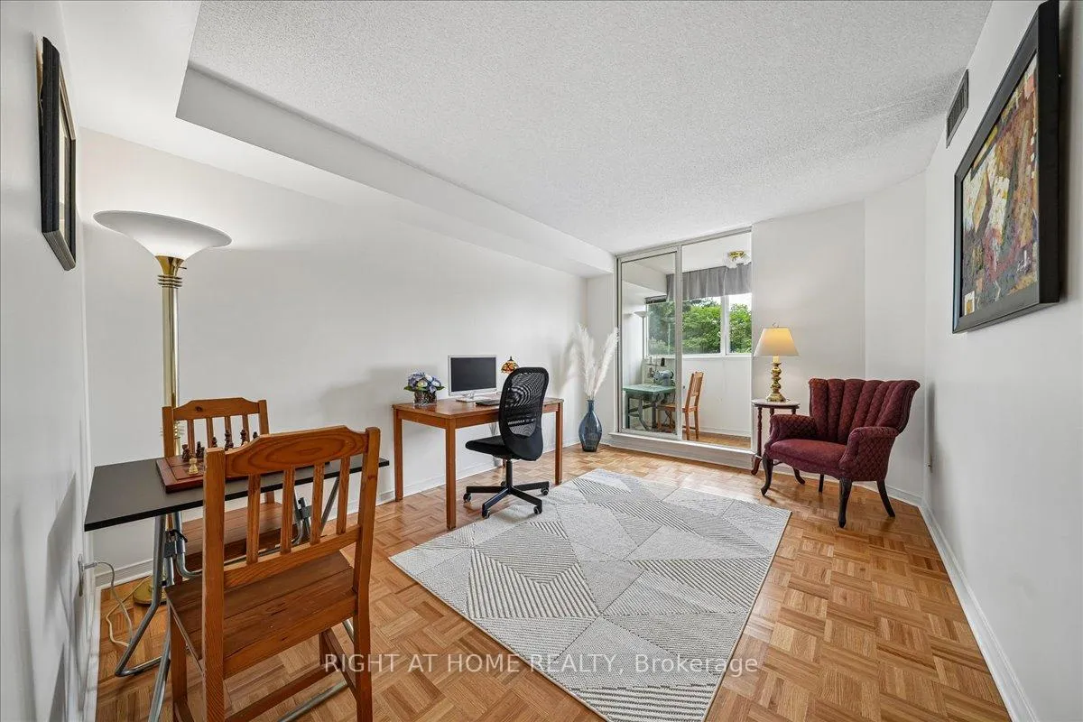 Photo 9 of Unit 210, 400 Webb Drive, Mississauga, City Centre — HOMEH