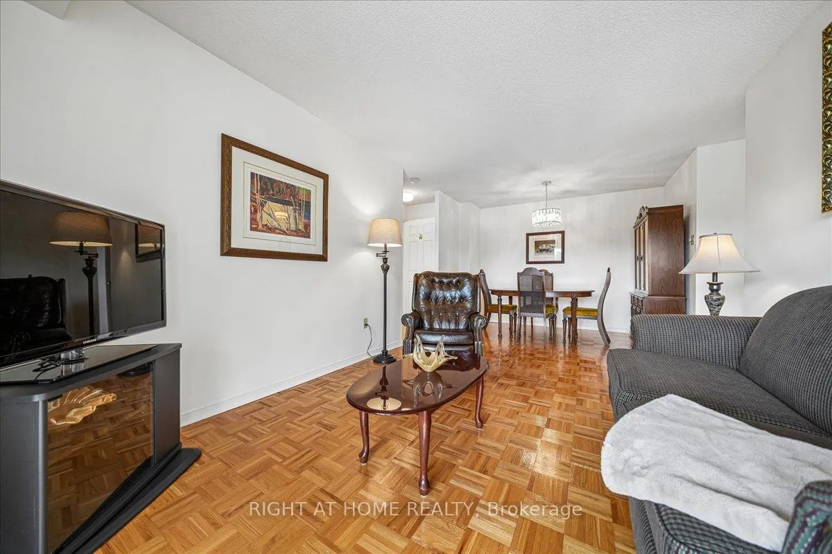 Photo 13 of Unit 210, 400 Webb Drive, Mississauga, City Centre — HOMEH