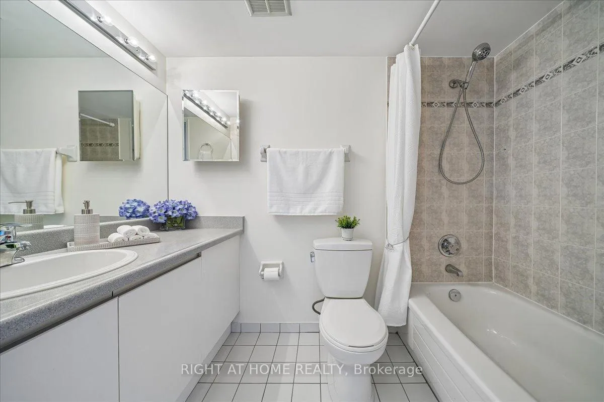 Photo 15 of Unit 210, 400 Webb Drive, Mississauga, City Centre — HOMEH